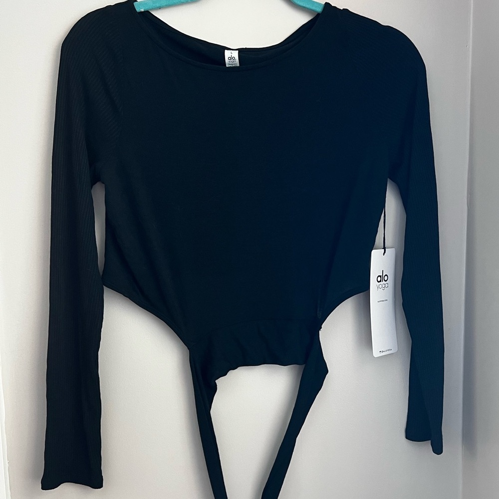 Alo Cropped Tie Long Sleeve